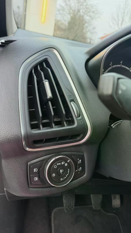 Car Thumb