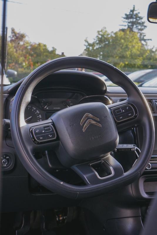 Car Thumb