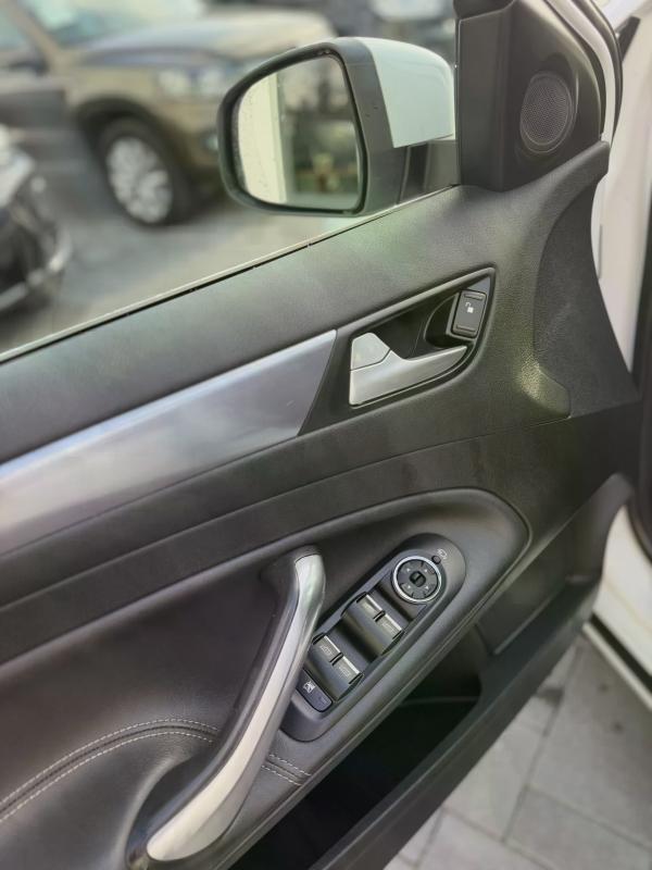 Car Thumb