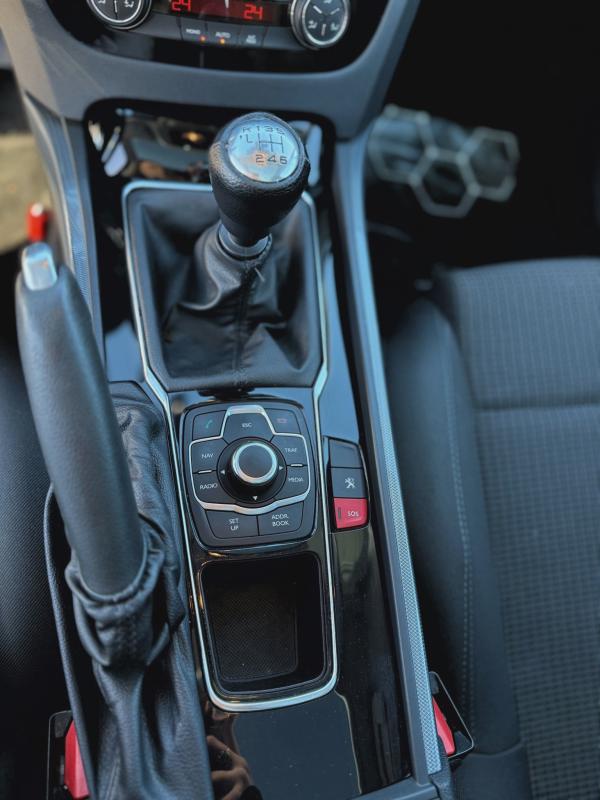 Car Thumb