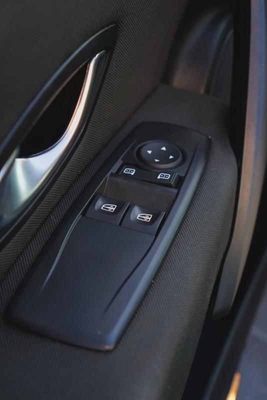 Car Thumb