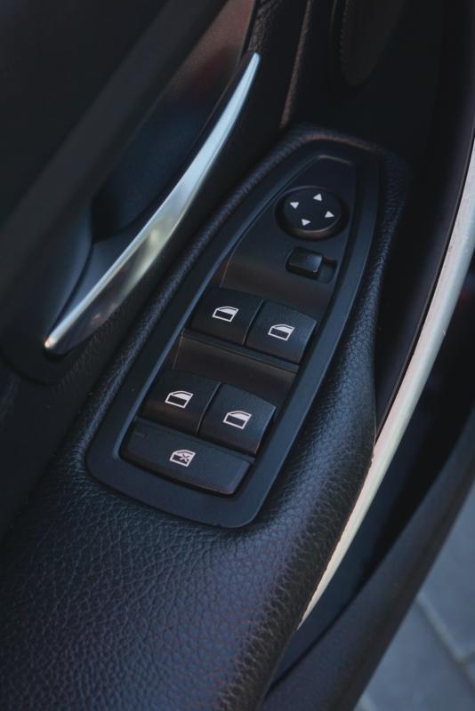 Car Thumb