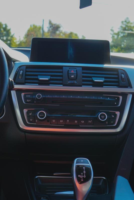 Car Thumb