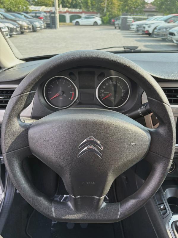 Car Thumb