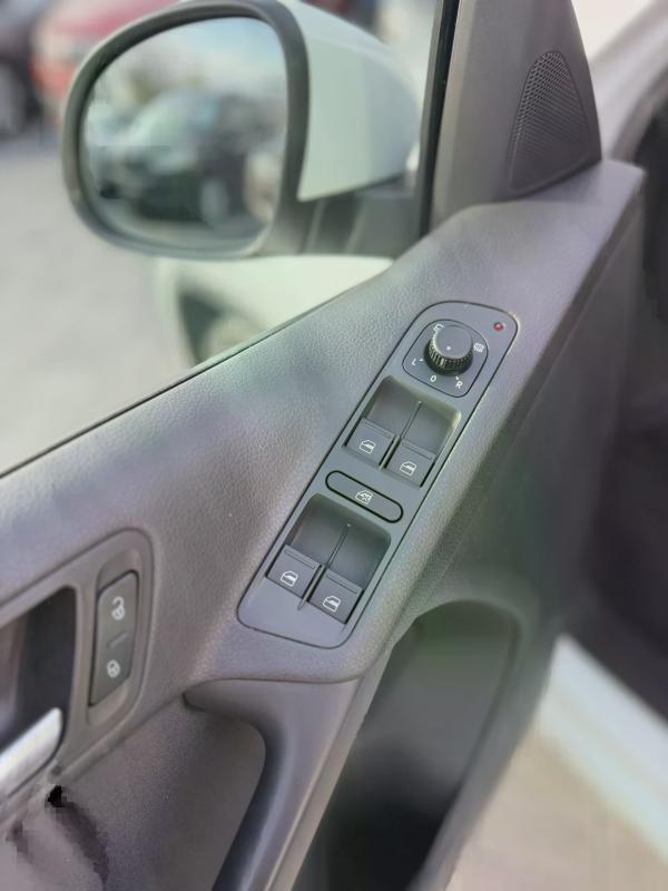 Car Thumb