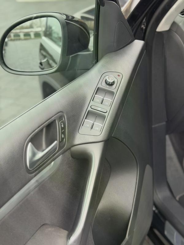 Car Thumb