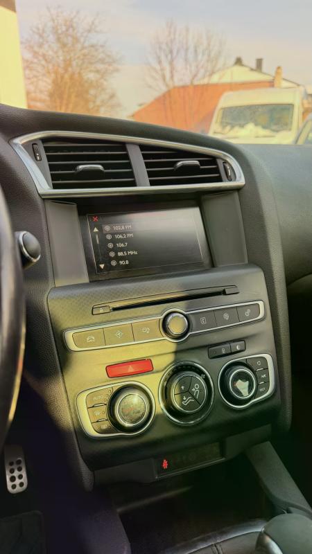 Car Thumb