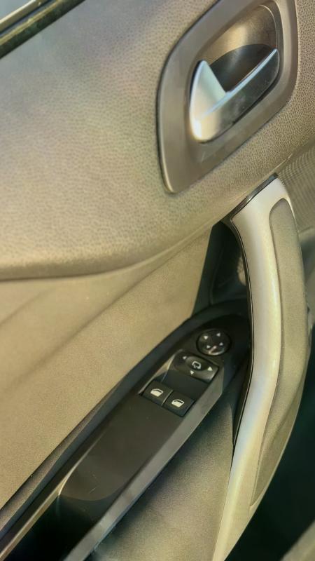 Car Thumb