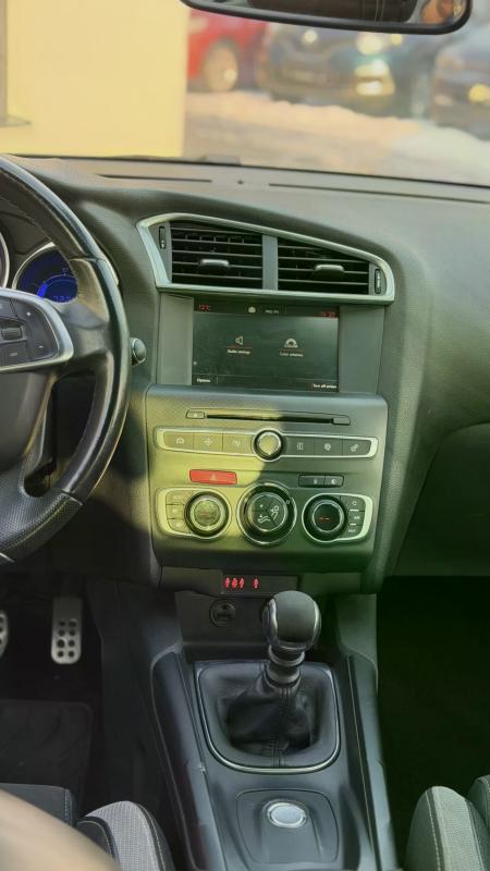 Car Thumb